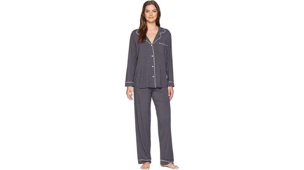 comfortable feminine sleepwear